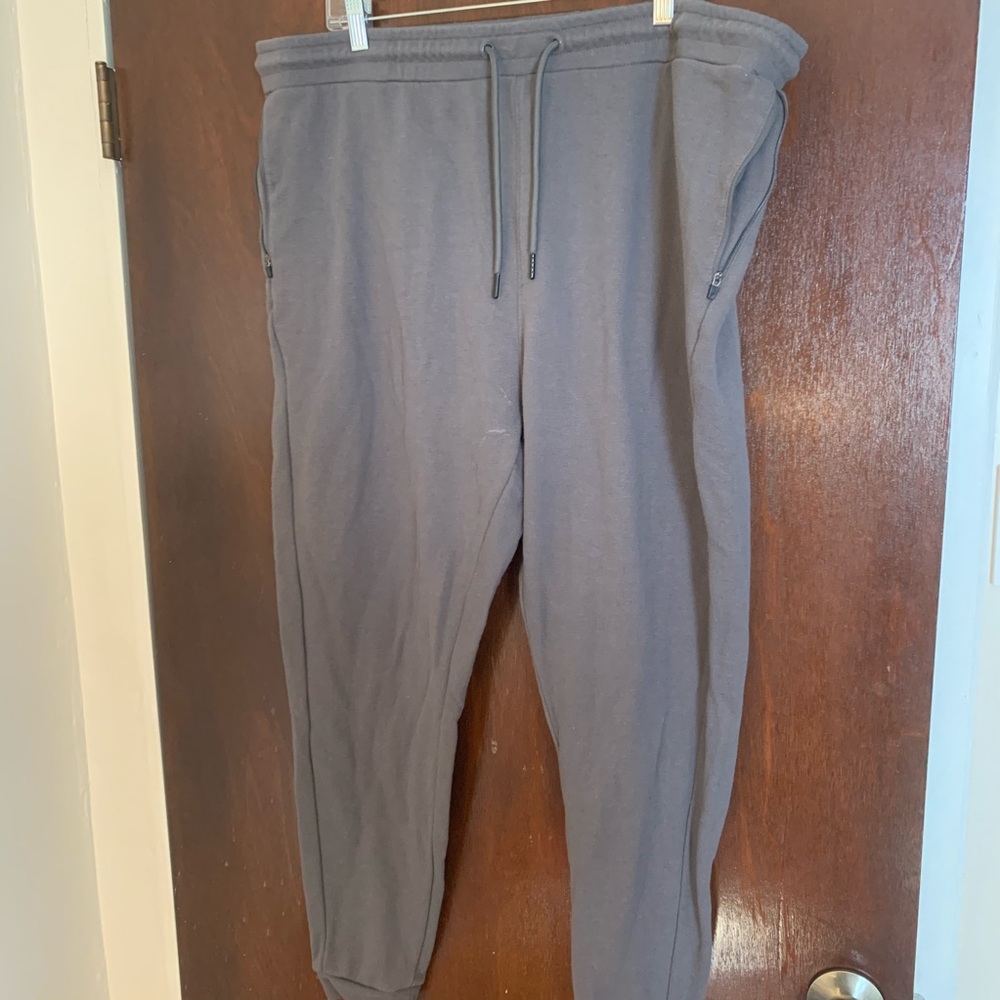 Gray Men’s Sweatpants - 3 pockets!